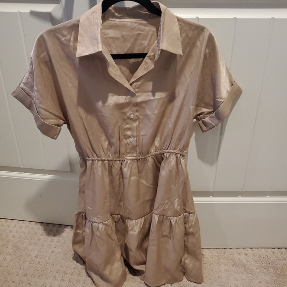 Collared Dress - Picture 1 of 2